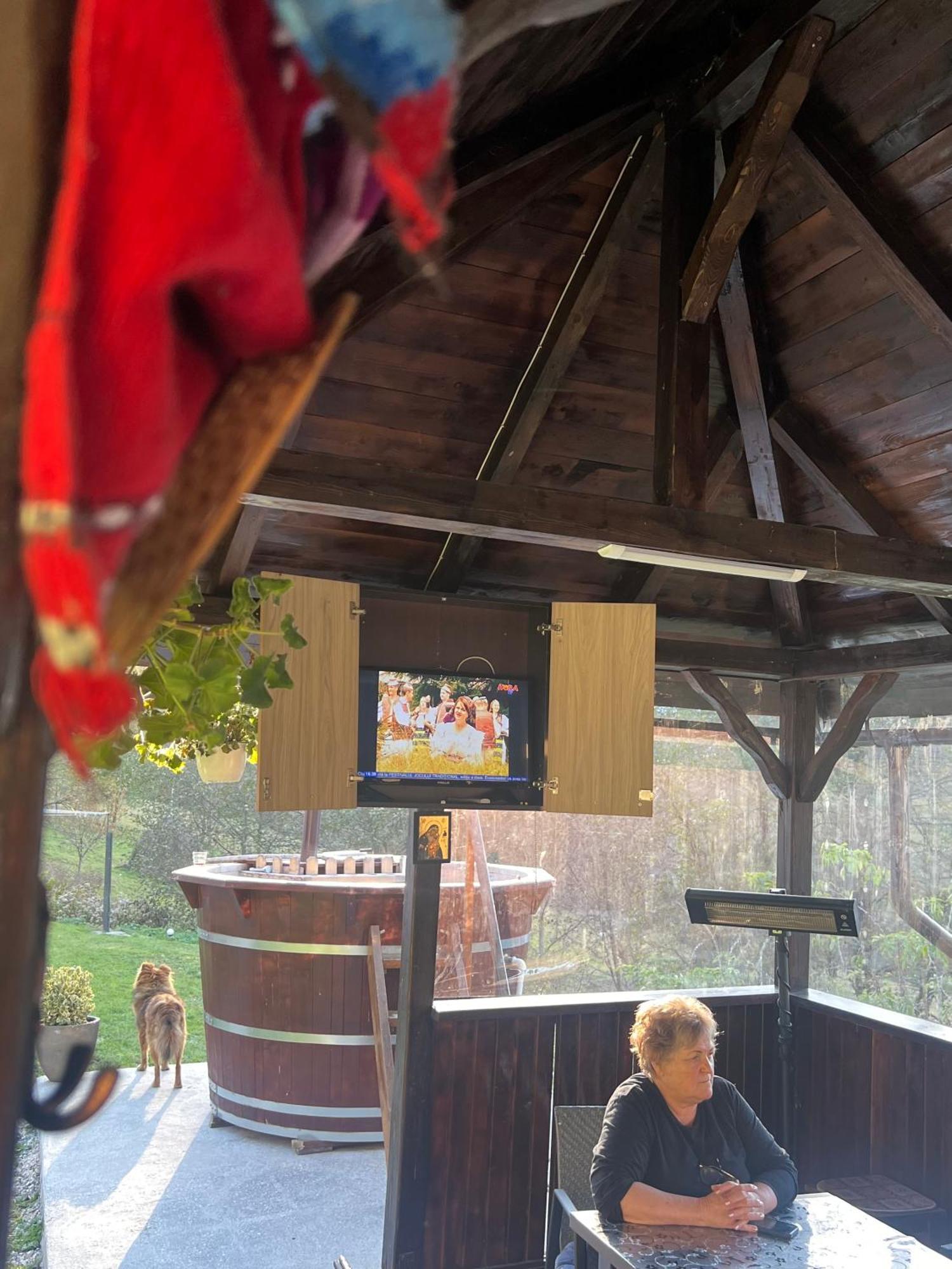 Cabana Baraj Apuseni Mountains Mihoesti ภายนอก รูปภาพ